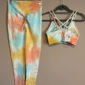 Halara Seamless Flow Strappy Bra + High Rise 7/8 Leggings